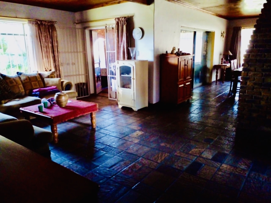 4 Bedroom Property for Sale in Magaliesmoot Gauteng