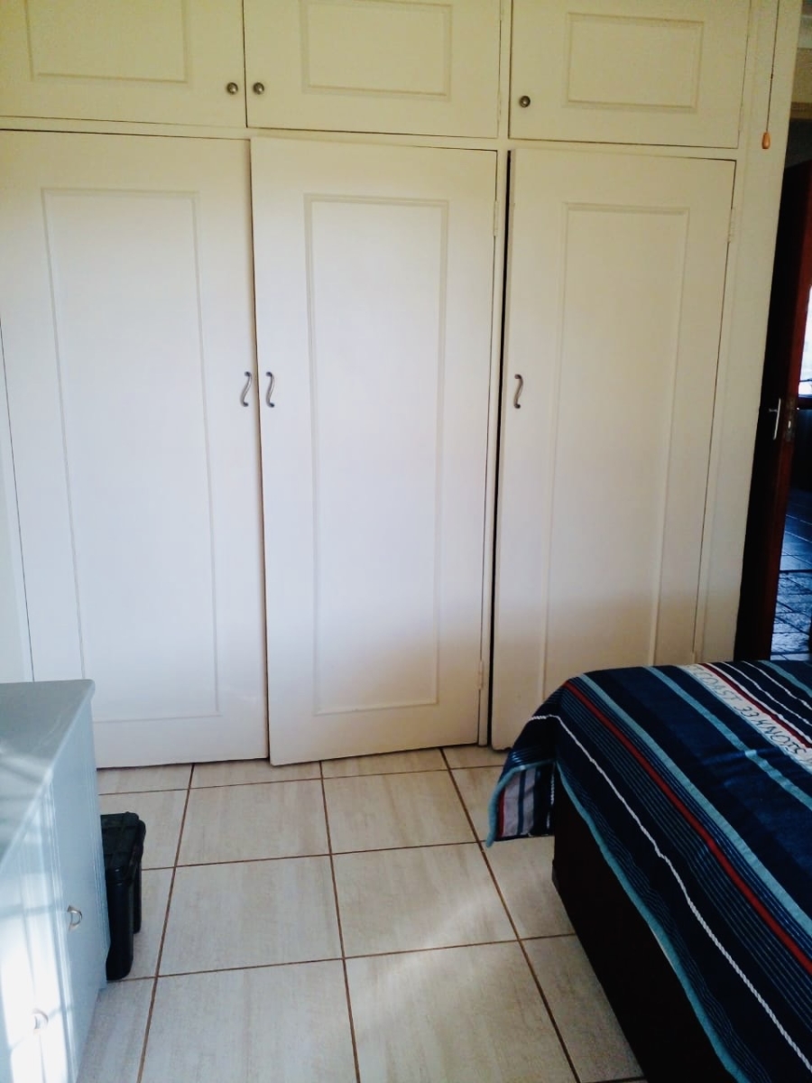 4 Bedroom Property for Sale in Magaliesmoot Gauteng
