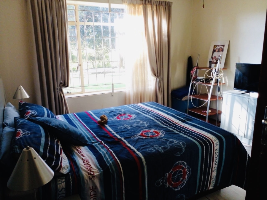 4 Bedroom Property for Sale in Magaliesmoot Gauteng