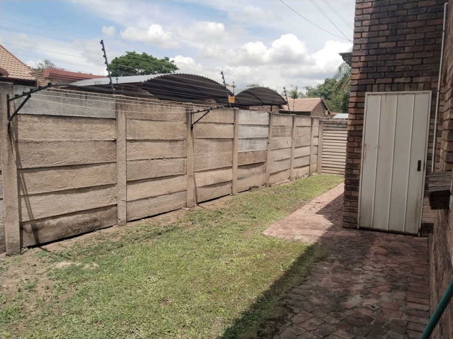 2 Bedroom Property for Sale in Claremont Gauteng