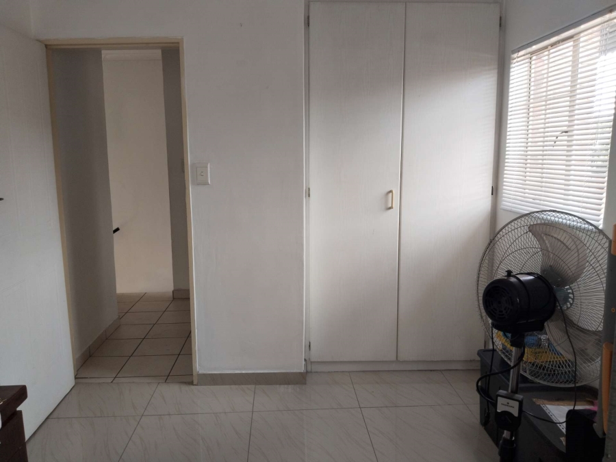 2 Bedroom Property for Sale in Claremont Gauteng