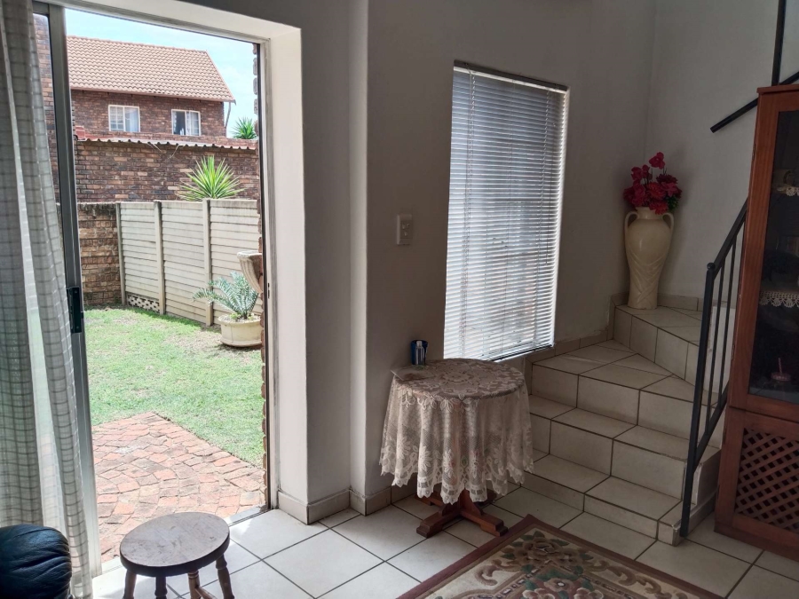 2 Bedroom Property for Sale in Claremont Gauteng