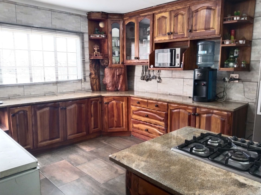 4 Bedroom Property for Sale in Swacina Park A H Gauteng