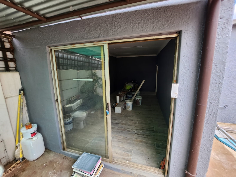 3 Bedroom Property for Sale in Vanderbijlpark CW 2 Gauteng