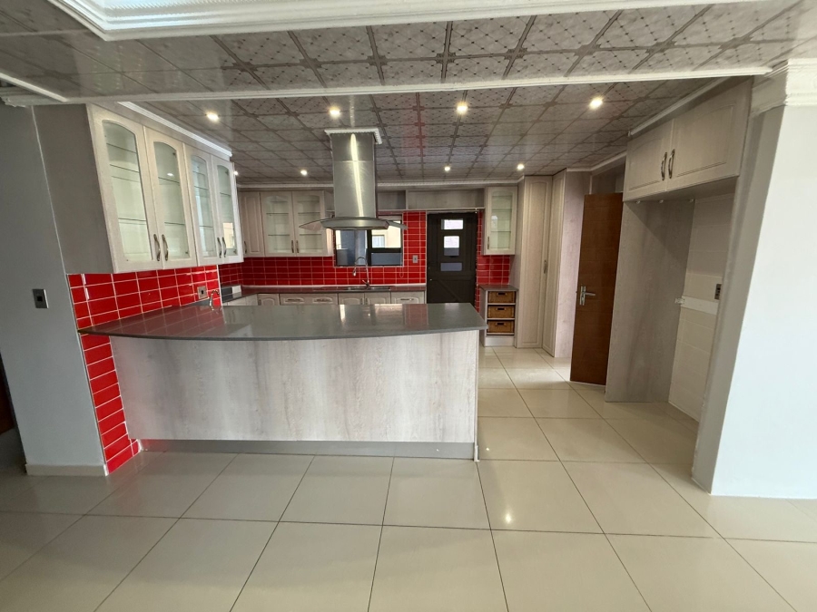 4 Bedroom Property for Sale in Theresa Park Gauteng