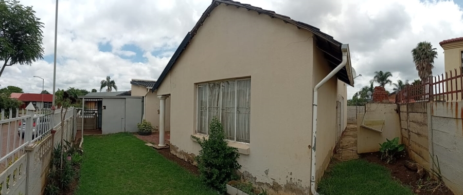 3 Bedroom Property for Sale in Elandspoort Gauteng