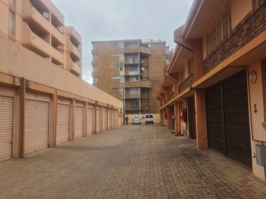 3 Bedroom Property for Sale in Sunnyside Gauteng