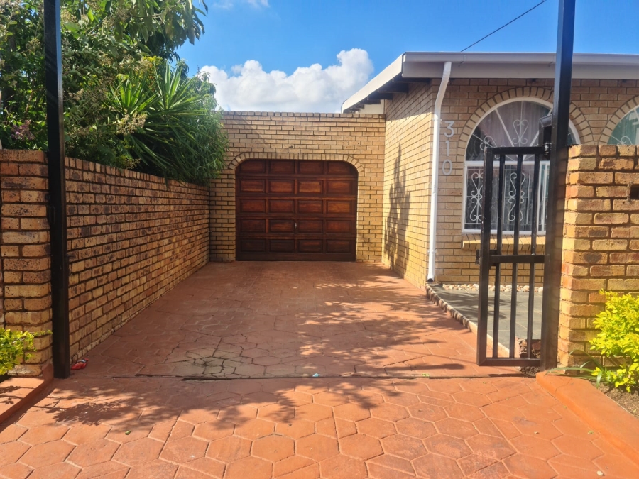 3 Bedroom Property for Sale in Eersterust Gauteng