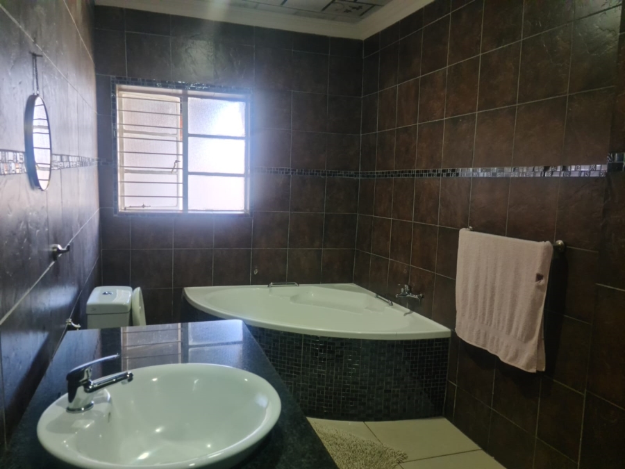 3 Bedroom Property for Sale in Eersterust Gauteng