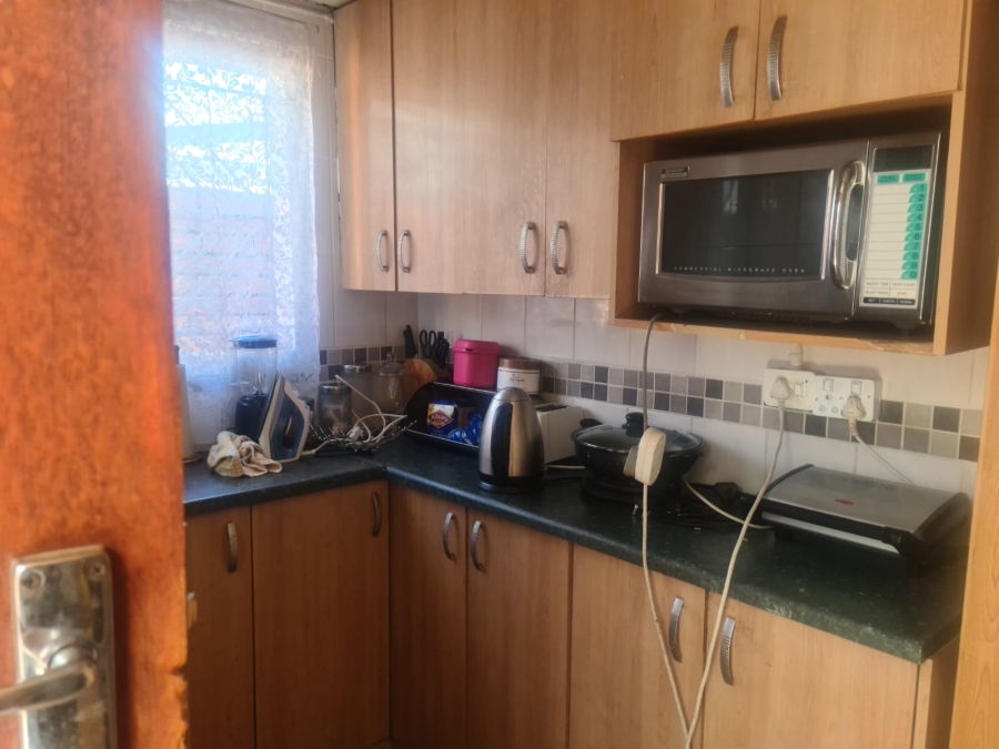 6 Bedroom Property for Sale in Eersterust Gauteng