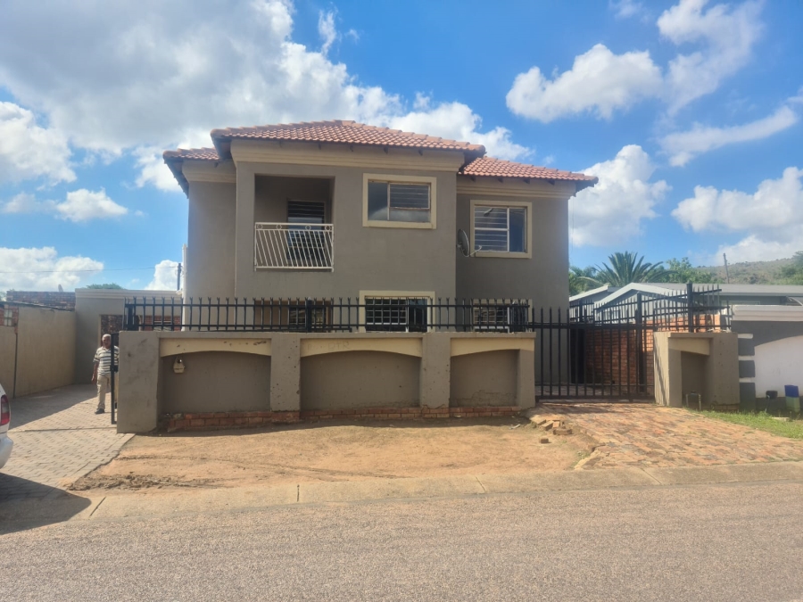 6 Bedroom Property for Sale in Eersterust Gauteng