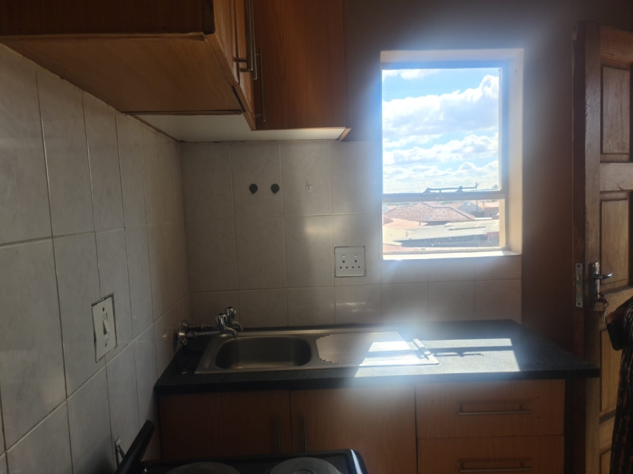 6 Bedroom Property for Sale in Eersterust Gauteng