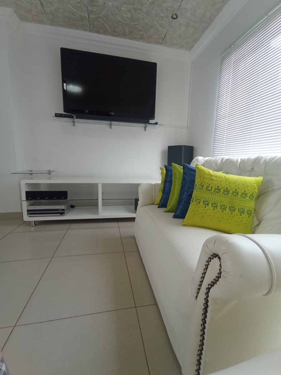 3 Bedroom Property for Sale in Rosslyn Gauteng