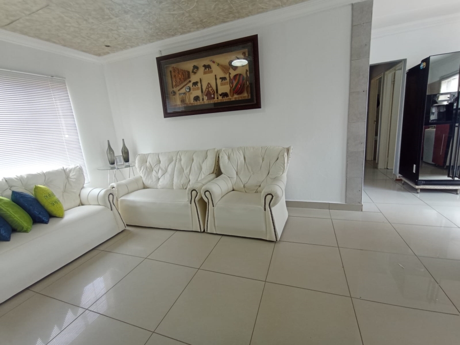3 Bedroom Property for Sale in Rosslyn Gauteng