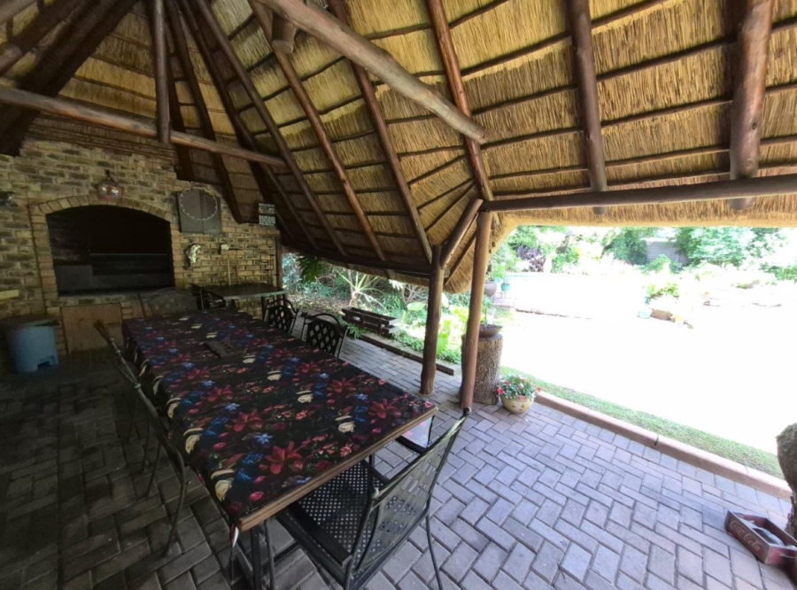 4 Bedroom Property for Sale in Flora Gardens Gauteng