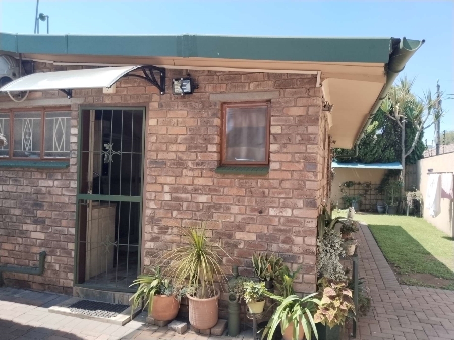 3 Bedroom Property for Sale in Booysens Gauteng