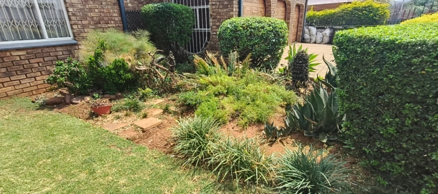 6 Bedroom Property for Sale in Pretoria Gardens Gauteng