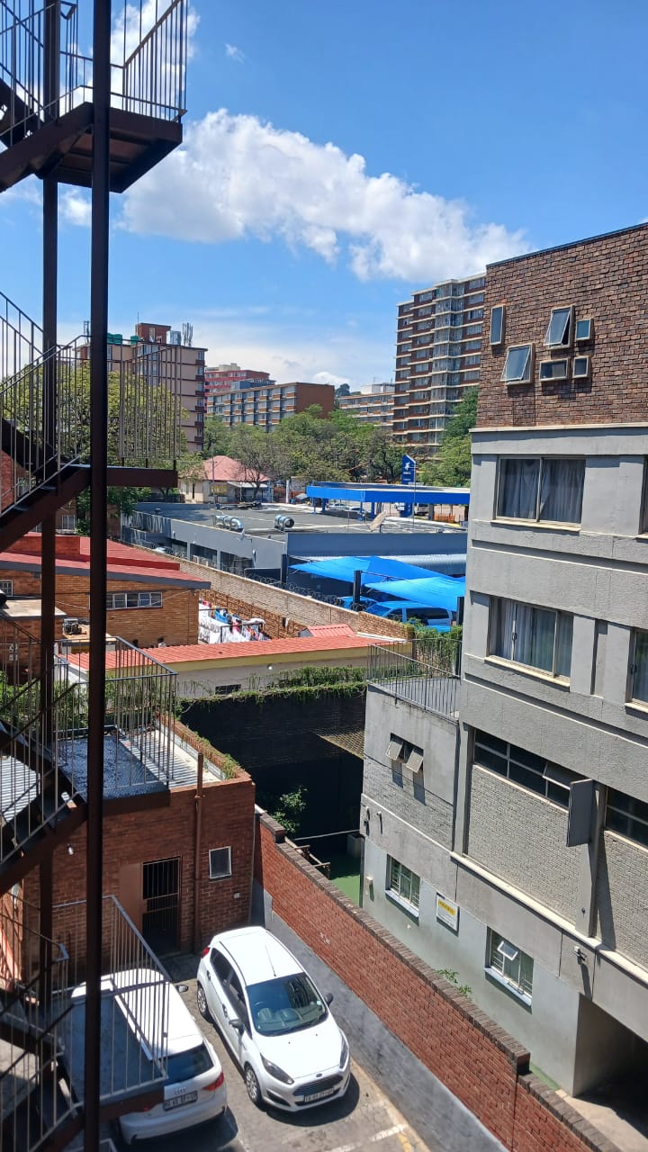 2 Bedroom Property for Sale in Sunnyside Gauteng