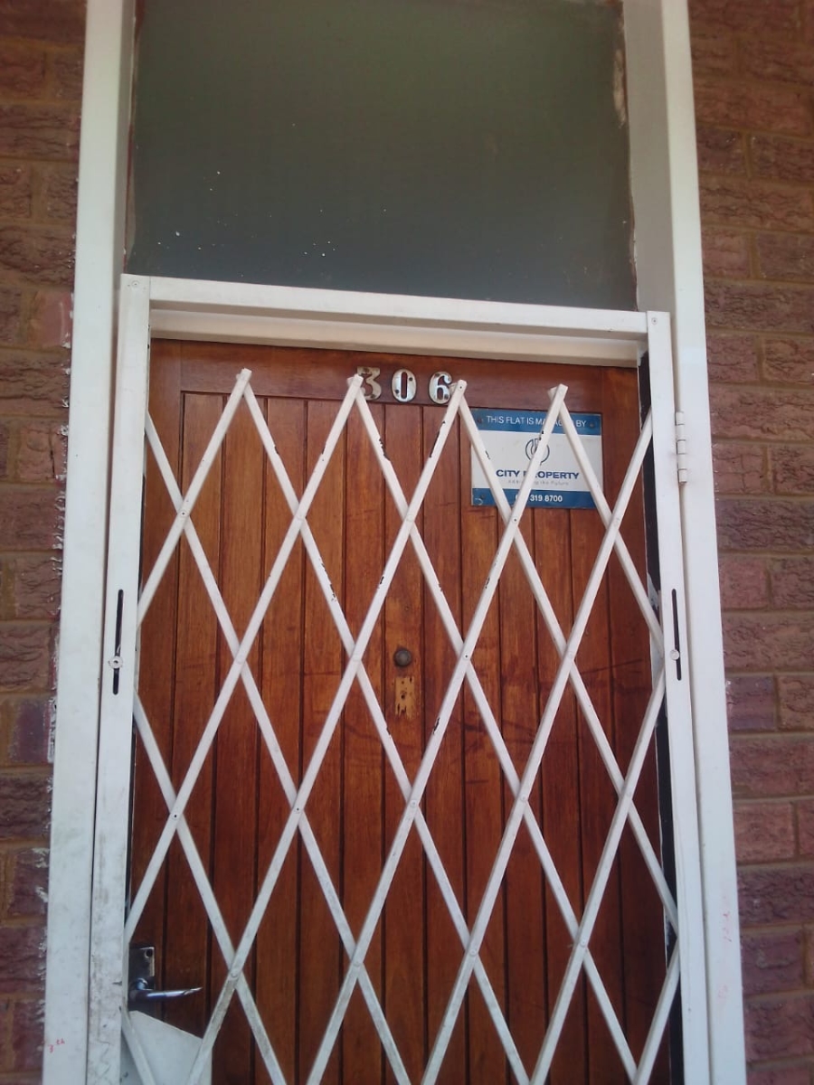 2 Bedroom Property for Sale in Sunnyside Gauteng