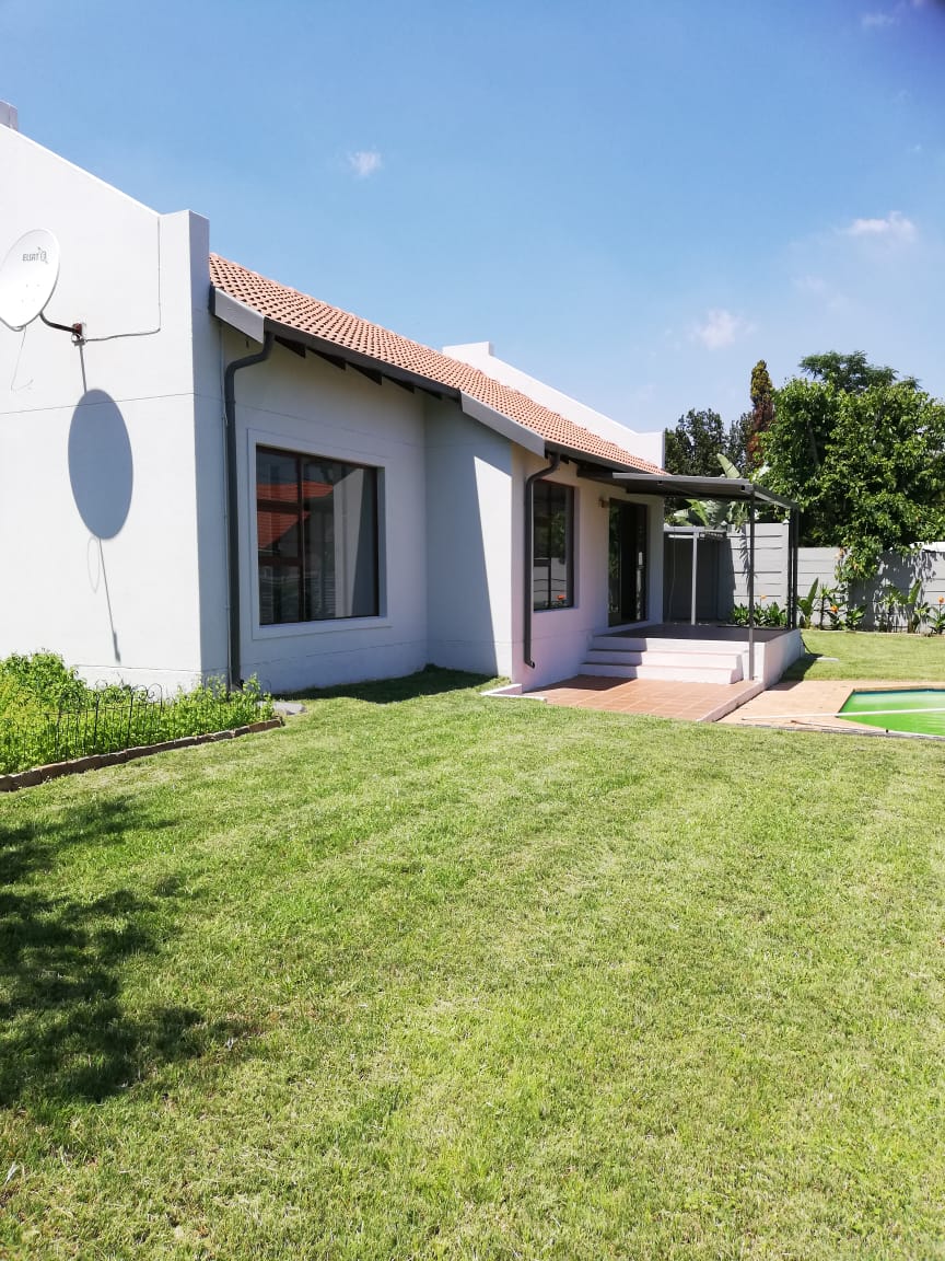 3 Bedroom Property for Sale in Douglasdale Gauteng