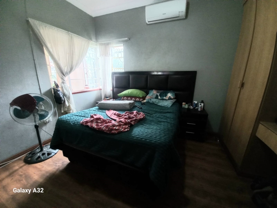 3 Bedroom Property for Sale in Mountain View Gauteng