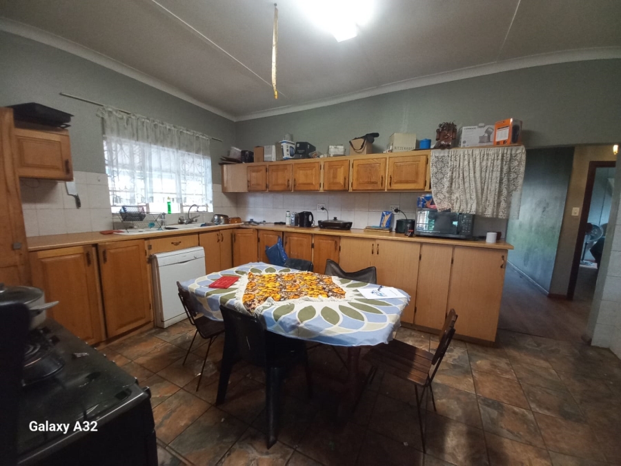 3 Bedroom Property for Sale in Mountain View Gauteng