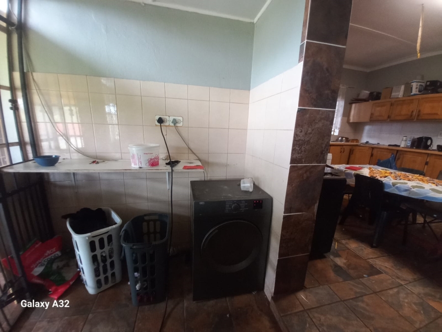 3 Bedroom Property for Sale in Mountain View Gauteng