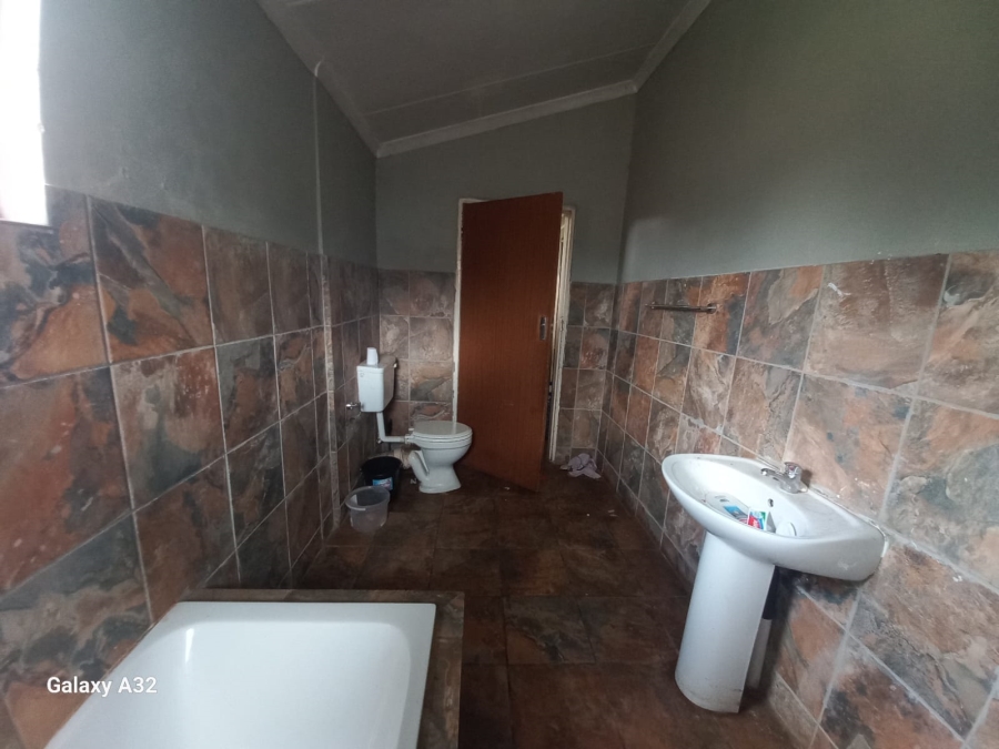 3 Bedroom Property for Sale in Mountain View Gauteng