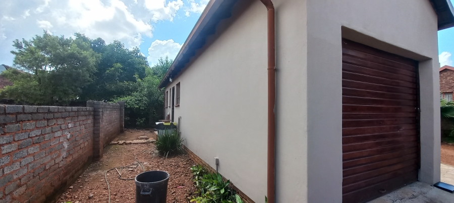 2 Bedroom Property for Sale in Philip Nel Park Gauteng