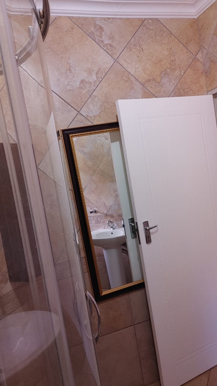 4 Bedroom Property for Sale in Rooihuiskraal Gauteng