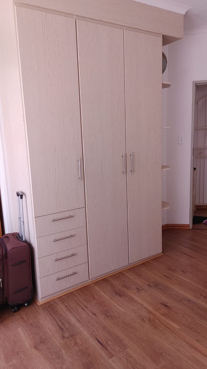 4 Bedroom Property for Sale in Rooihuiskraal Gauteng