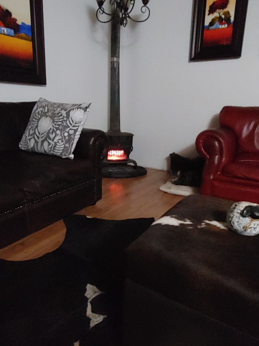 4 Bedroom Property for Sale in Rooihuiskraal Gauteng