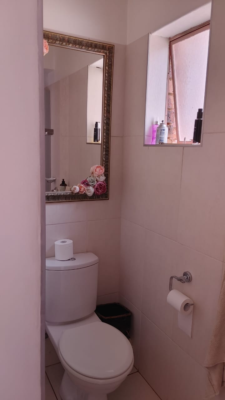 4 Bedroom Property for Sale in Rooihuiskraal Gauteng