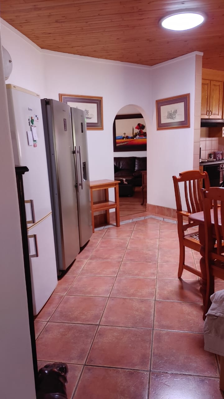 4 Bedroom Property for Sale in Rooihuiskraal Gauteng