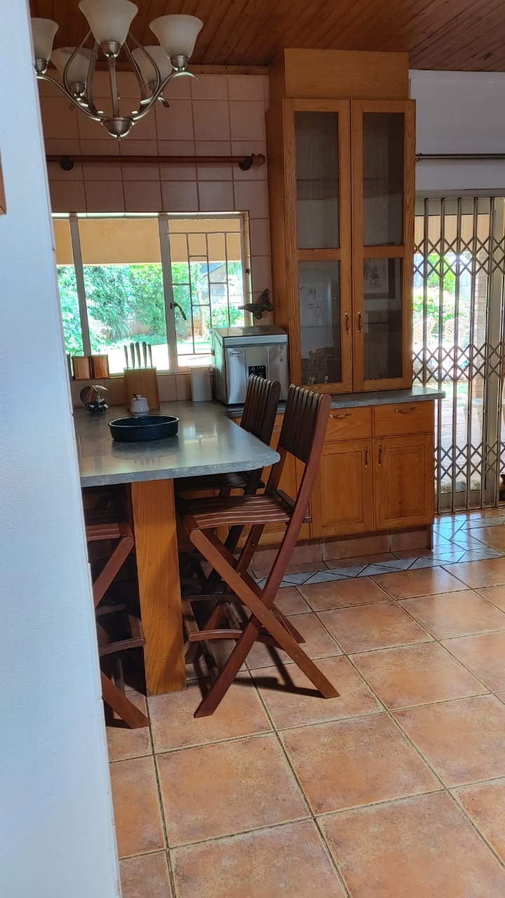 4 Bedroom Property for Sale in Rooihuiskraal Gauteng