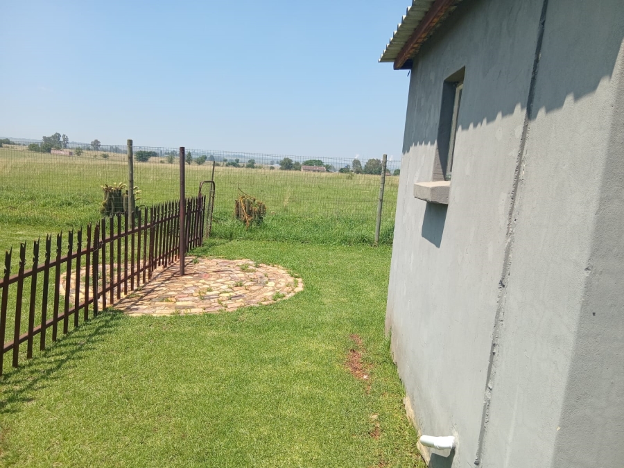 5 Bedroom Property for Sale in Helderstrome AH Gauteng