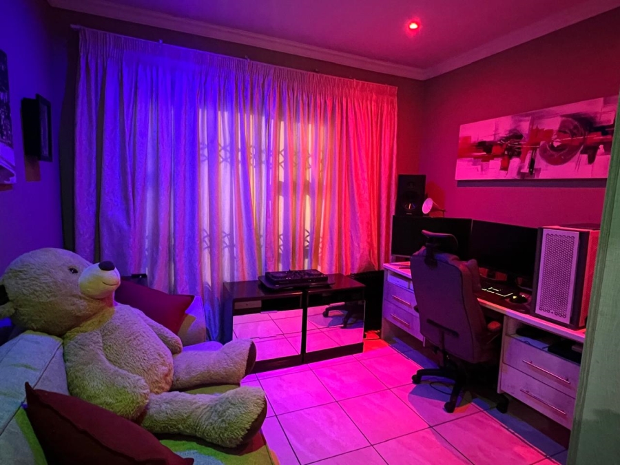 3 Bedroom Property for Sale in Vanderbijlpark CE 7 Gauteng