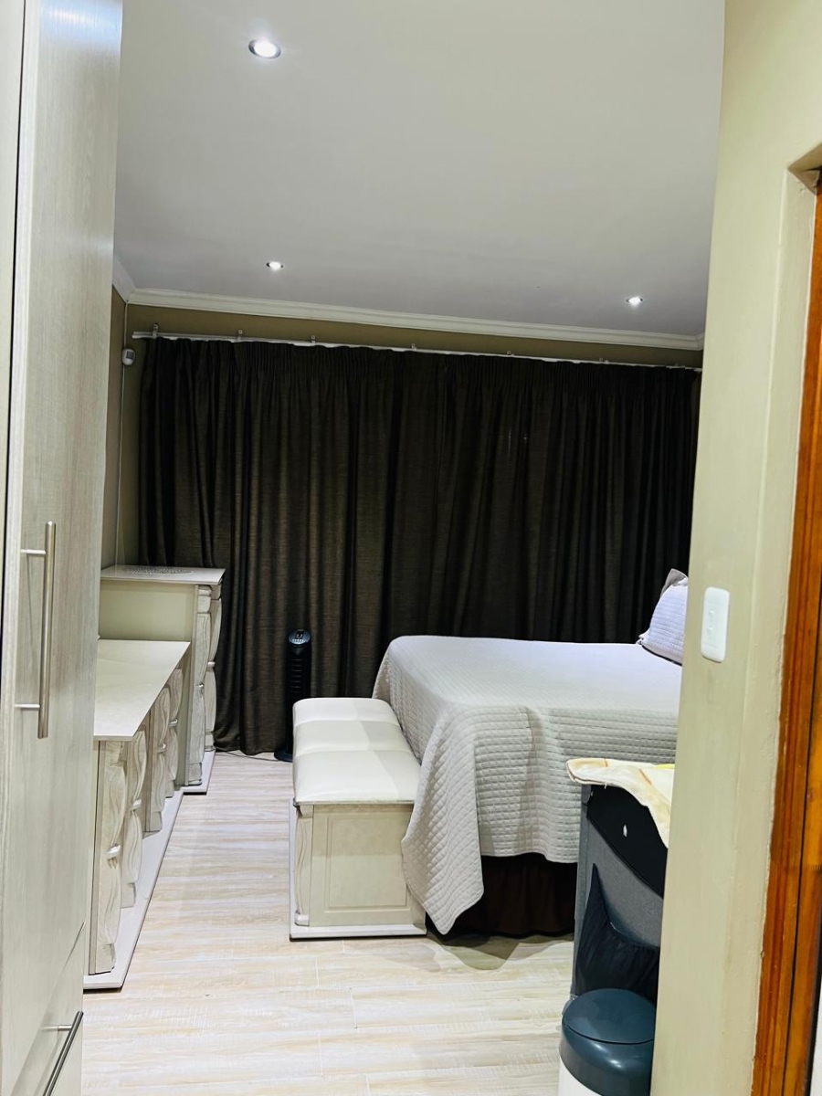 3 Bedroom Property for Sale in Vanderbijlpark CE 7 Gauteng