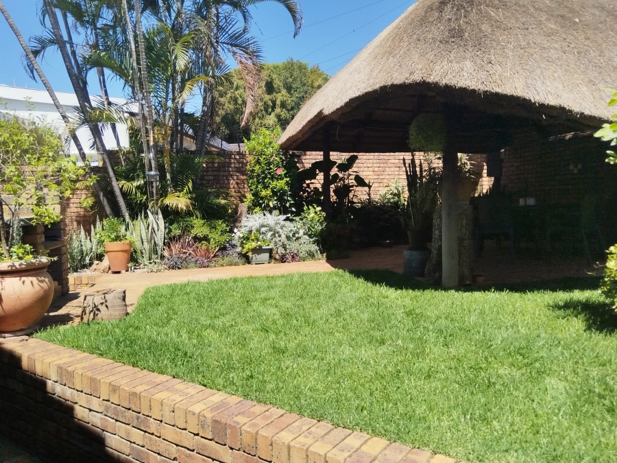 4 Bedroom Property for Sale in Magalieskruin Gauteng