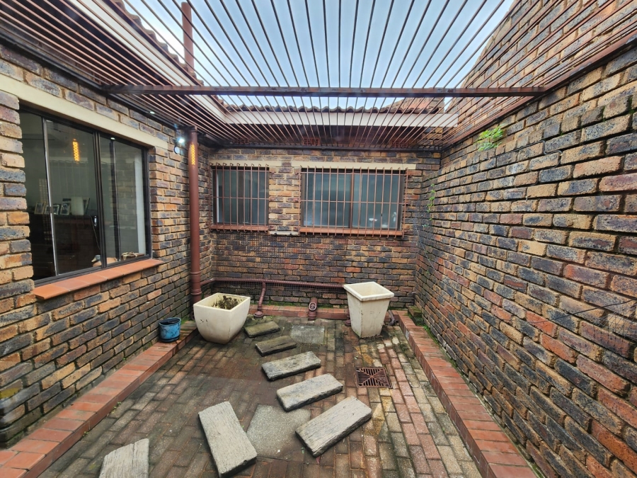 3 Bedroom Property for Sale in Fourways Gauteng