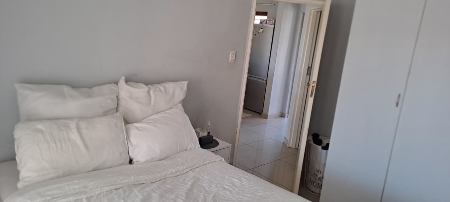 1 Bedroom Property for Sale in Noordwyk Gauteng
