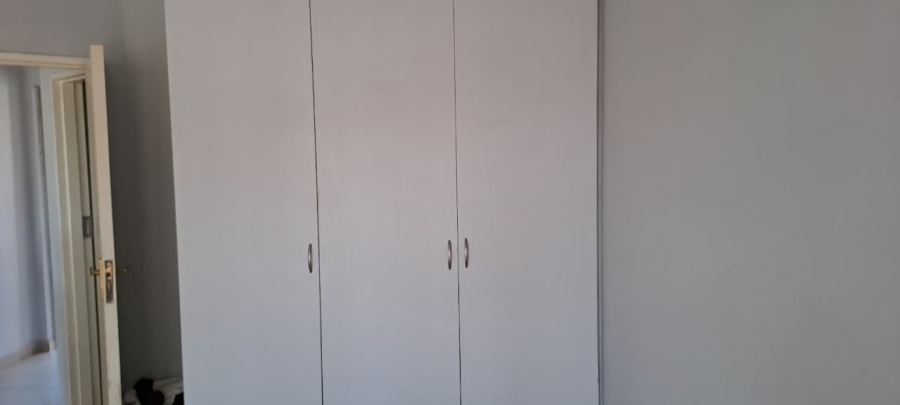 1 Bedroom Property for Sale in Noordwyk Gauteng