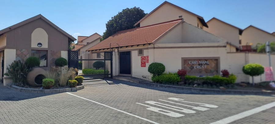 2 Bedroom Property for Sale in Carlswald Gauteng
