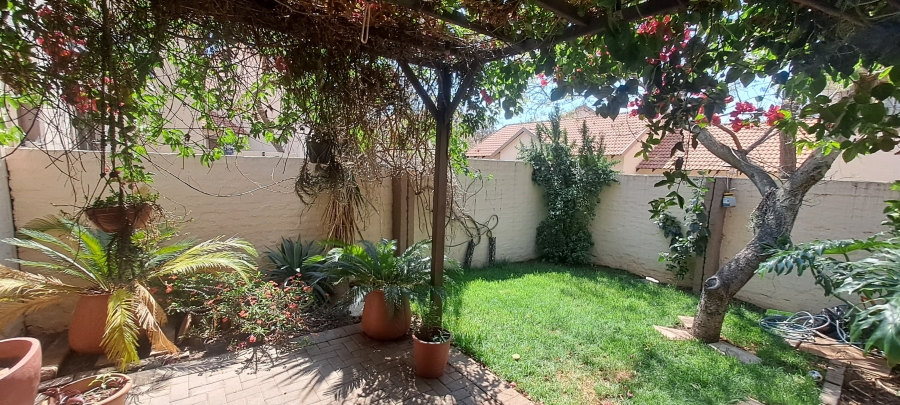 2 Bedroom Property for Sale in Carlswald Gauteng