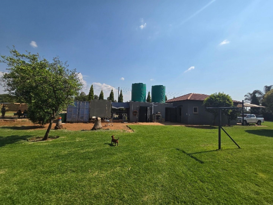 5 Bedroom Property for Sale in Kameeldrift East Gauteng