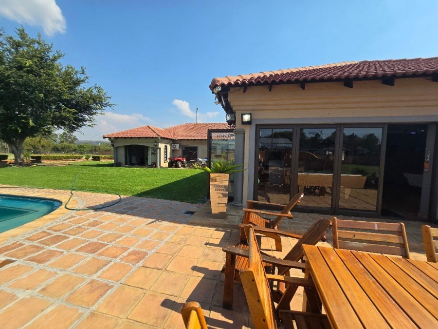 5 Bedroom Property for Sale in Kameeldrift East Gauteng