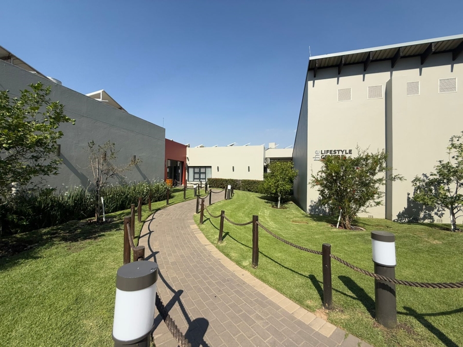 1 Bedroom Property for Sale in Fourways Gauteng