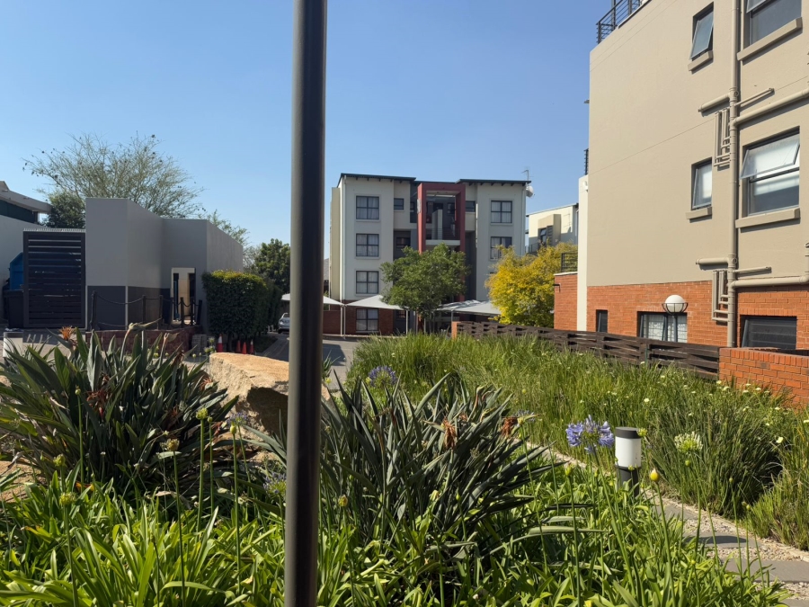 1 Bedroom Property for Sale in Fourways Gauteng