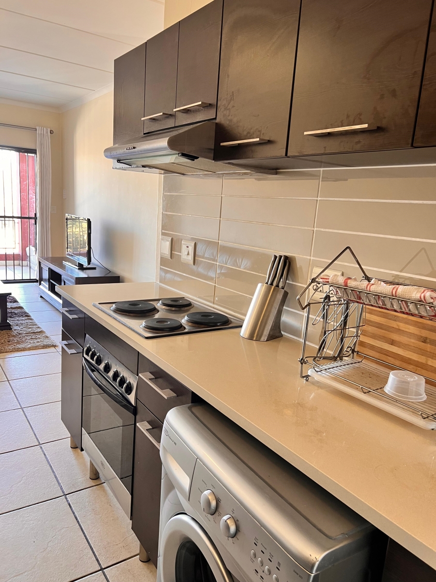 To Let 2 Bedroom Property for Rent in Noordwyk Gauteng