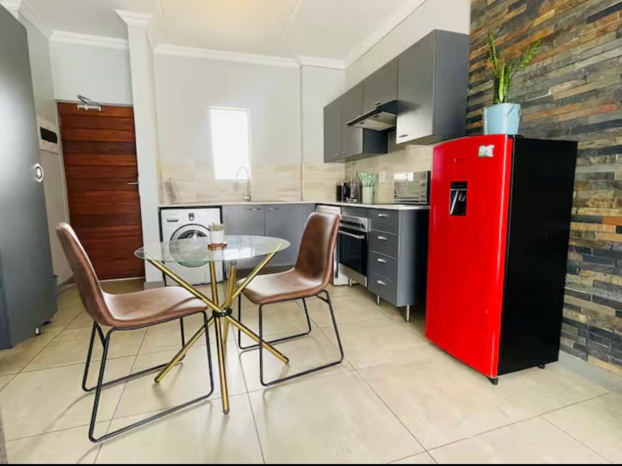 1 Bedroom Property for Sale in Blue Hills Gauteng